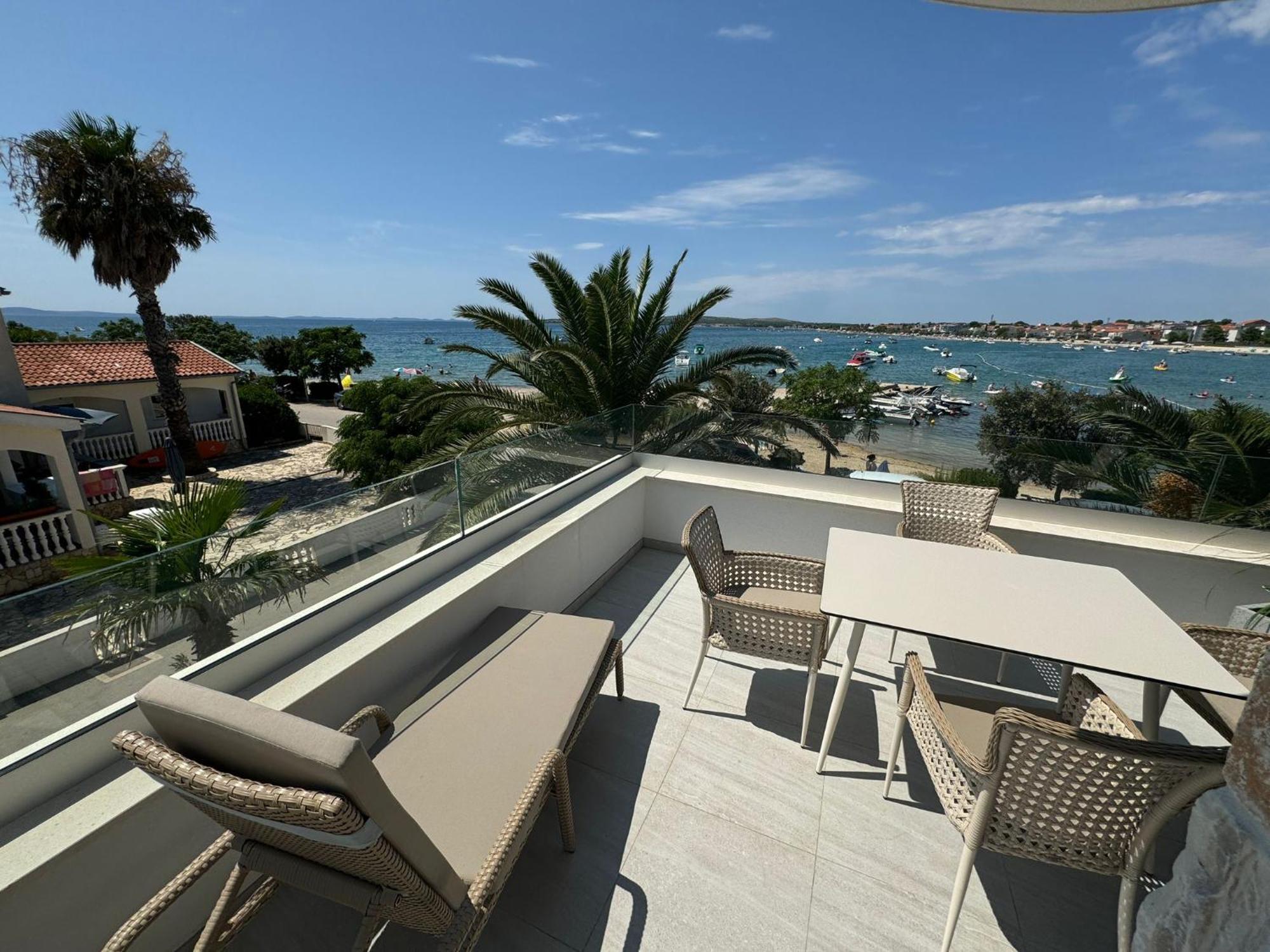 Apartments Dernaj فير المظهر الخارجي الصورة